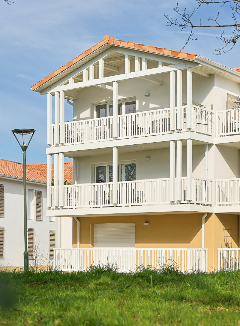 Lutter contre la forte tension immobilière sur la côte